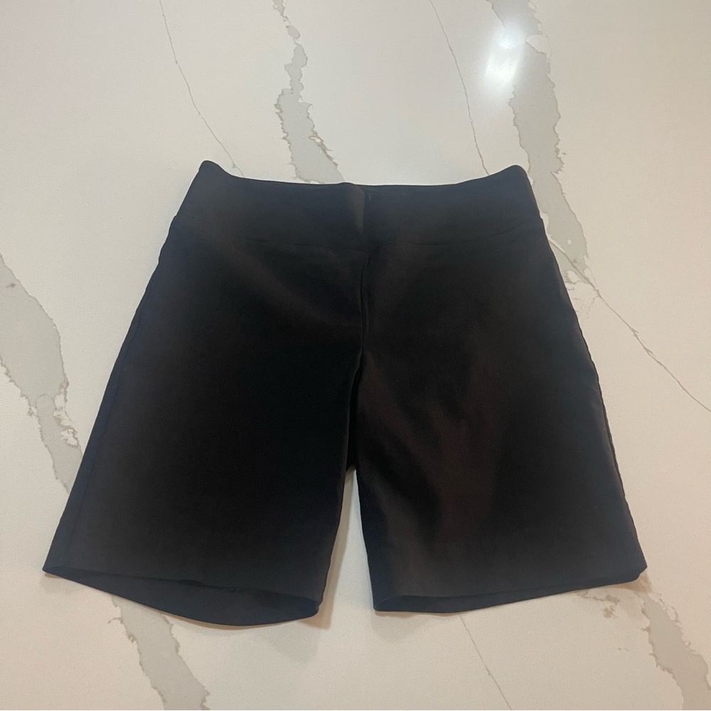 Classic Black Elliot Lauren Control Stretch Women's Shorts size 2